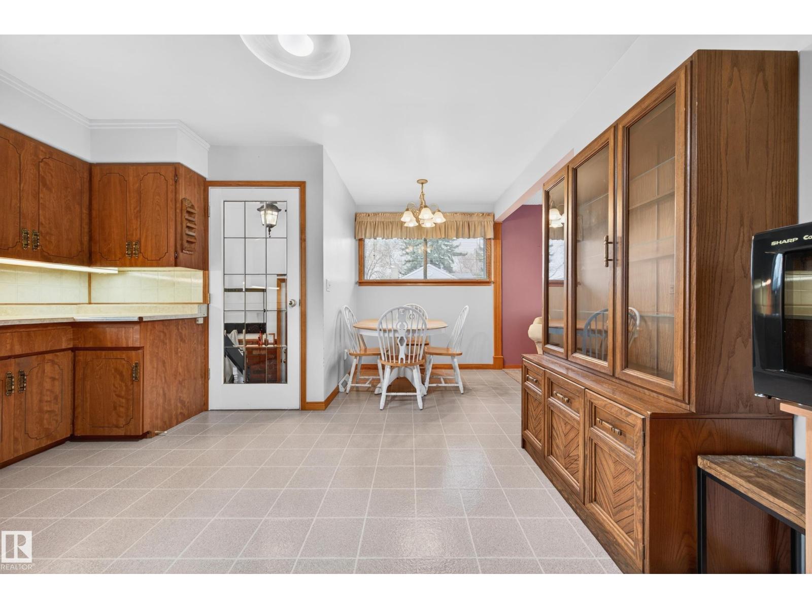 10010 105 ST, Fort Saskatchewan