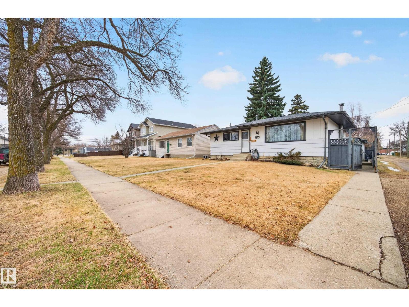 10010 105 ST, Fort Saskatchewan