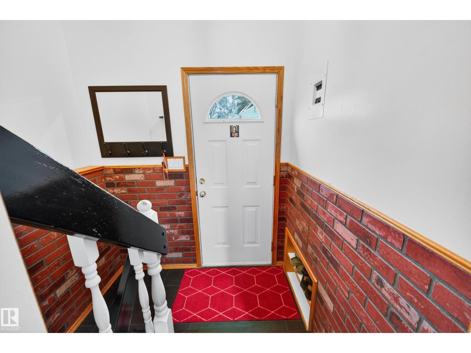 10010 105 ST, Fort Saskatchewan