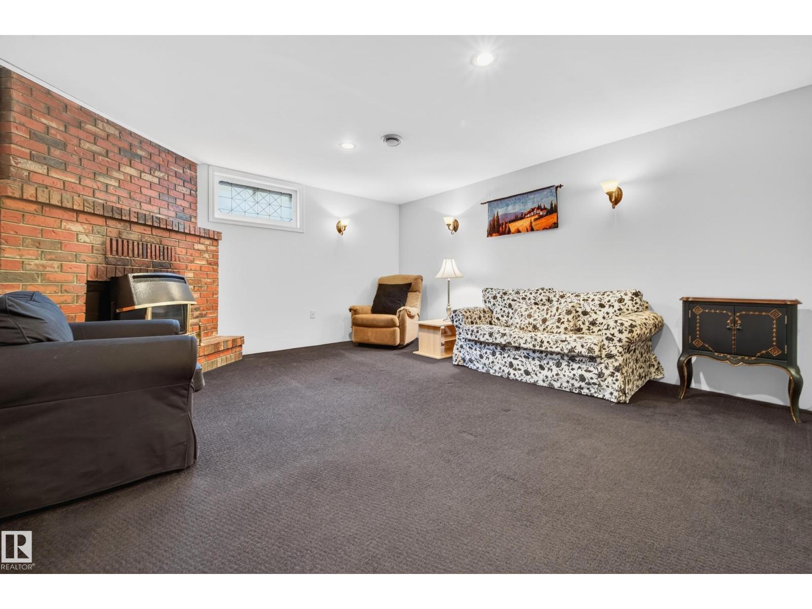 10010 105 ST, Fort Saskatchewan