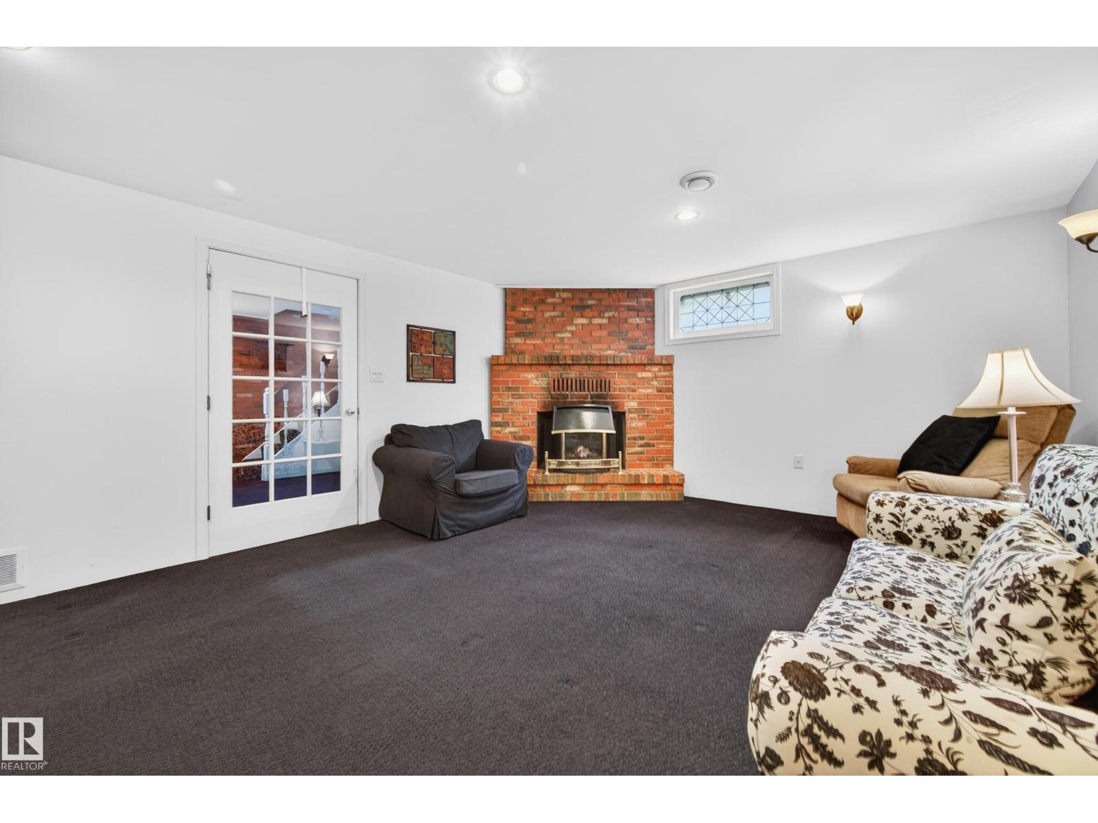 10010 105 ST, Fort Saskatchewan