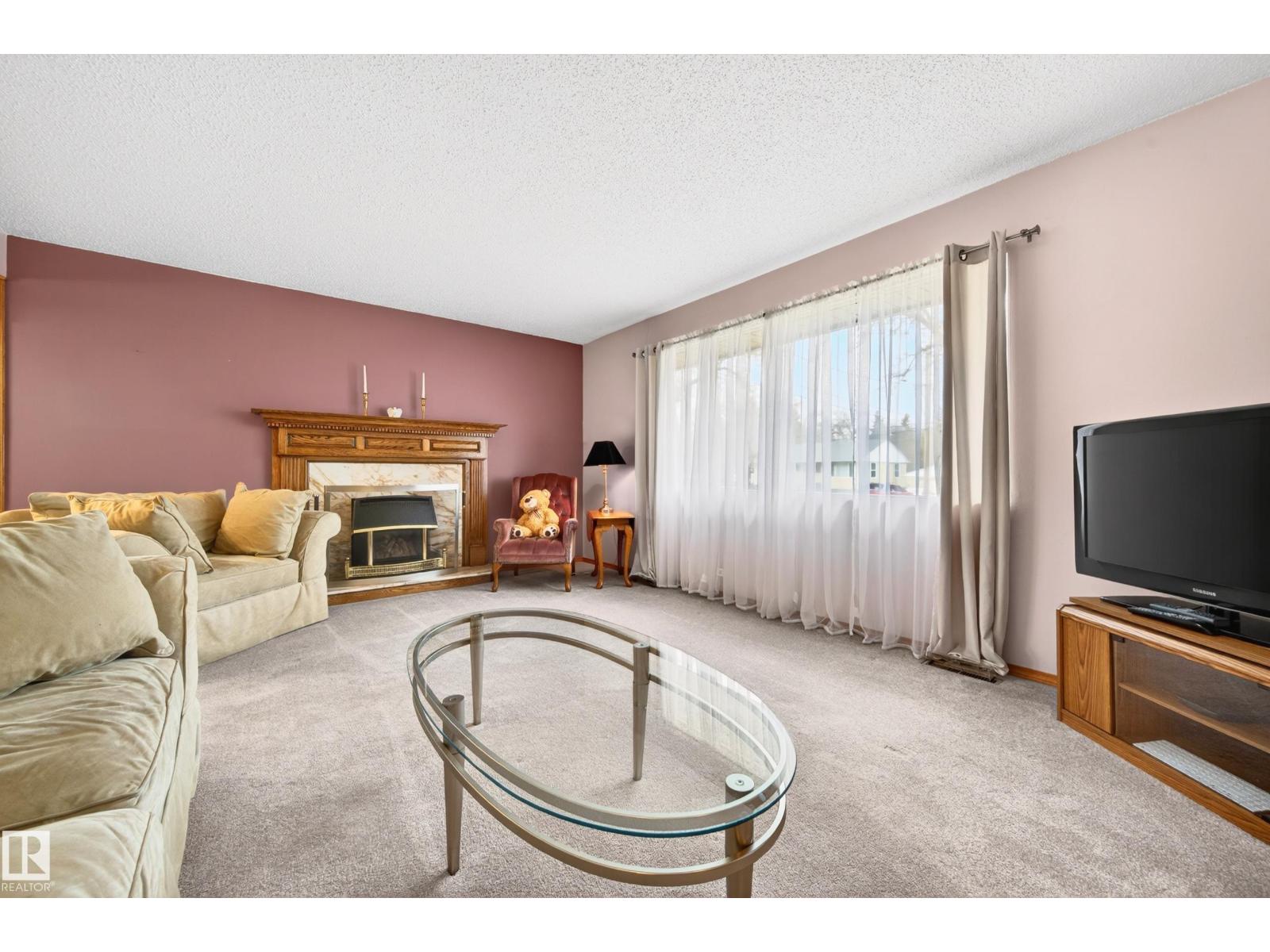 10010 105 ST, Fort Saskatchewan