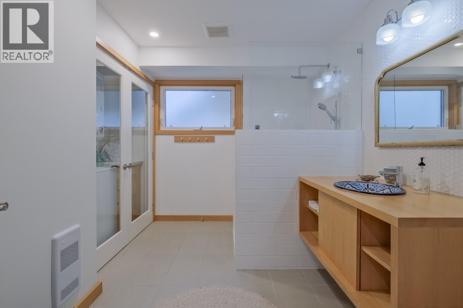  855 Coronado Crescent, Kelowna