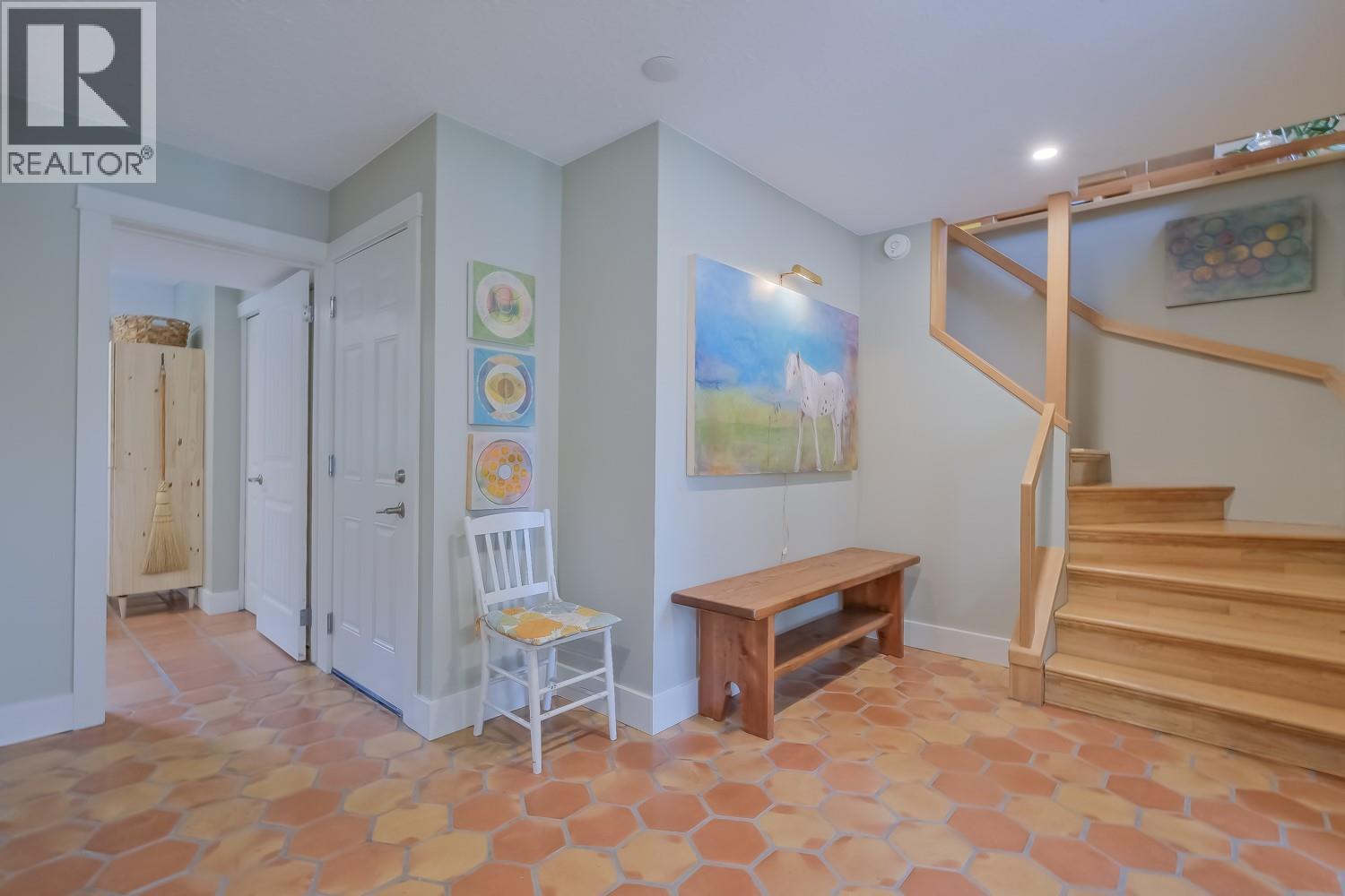  855 Coronado Crescent, Kelowna