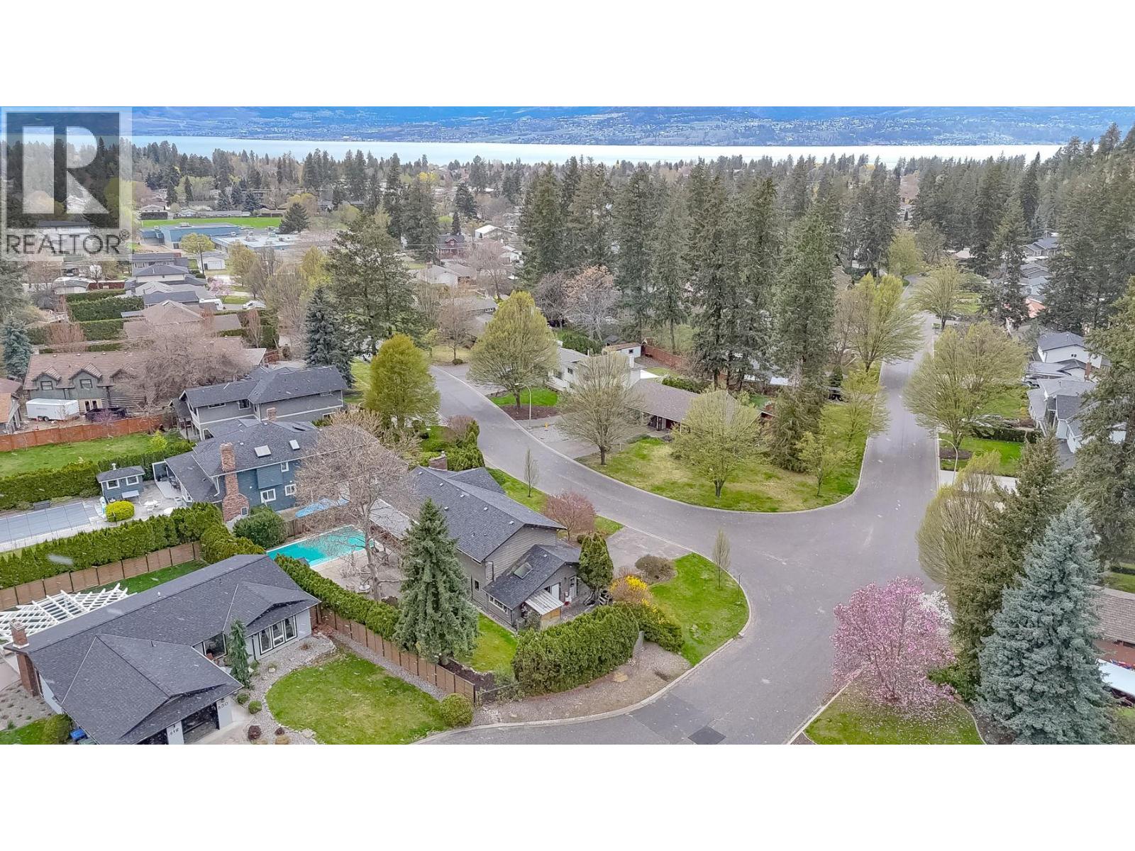  855 Coronado Crescent, Kelowna
