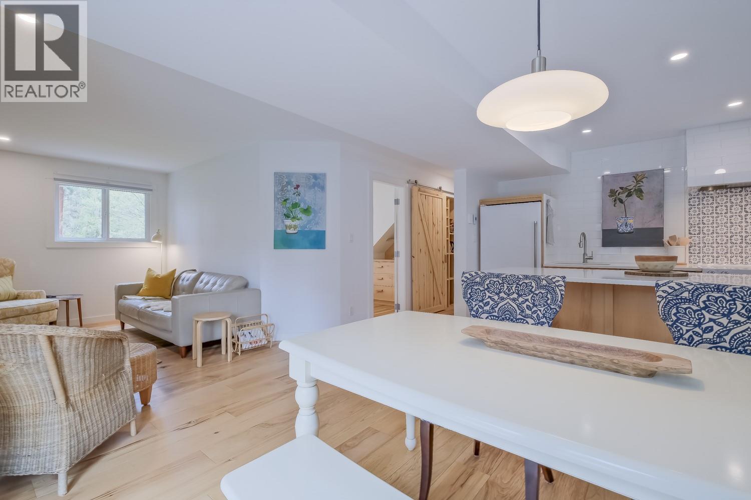  855 Coronado Crescent, Kelowna