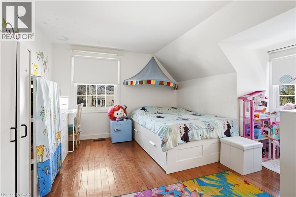 208 NORTH SHORE Boulevard W Unit# Upper, Burlington, Ontario, L7T1A4 — Photo 16