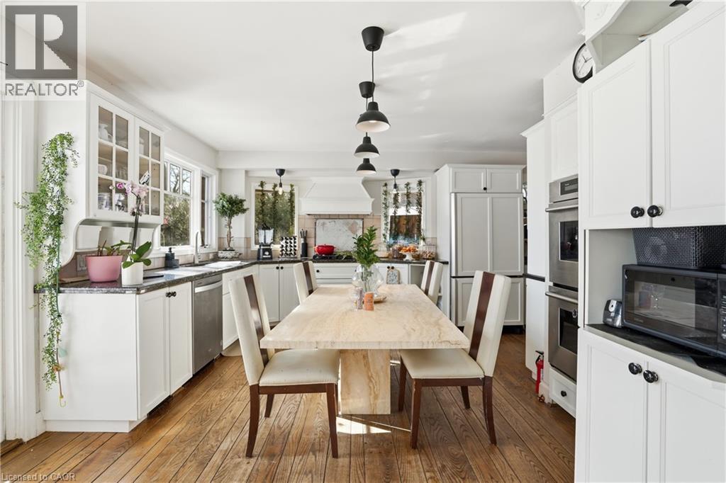 208 NORTH SHORE Boulevard W Unit# Upper, Burlington, Ontario, L7T1A4 — Photo 9