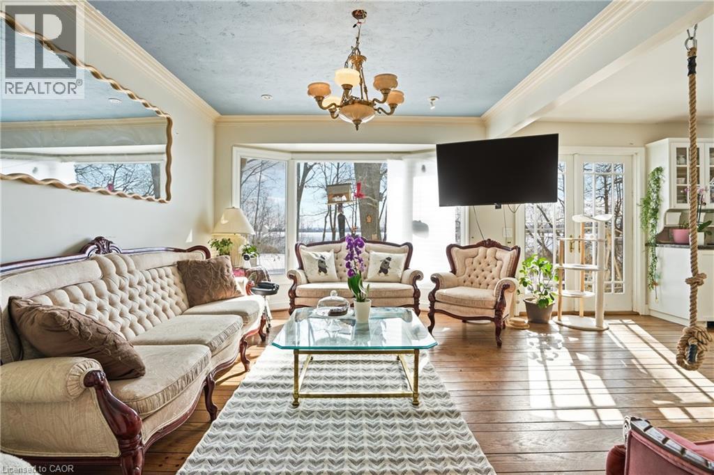 208 NORTH SHORE Boulevard W Unit# Upper, Burlington, Ontario, L7T1A4 — Photo 7