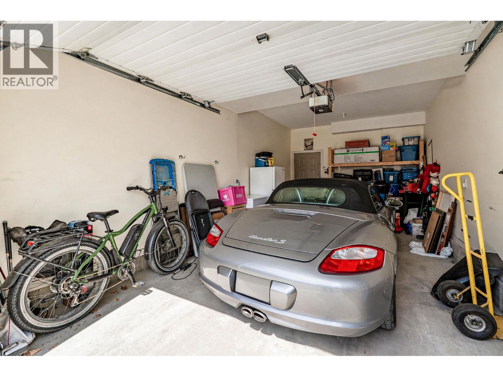 4049 Lakeshore Drive Unit# 105, Kelowna