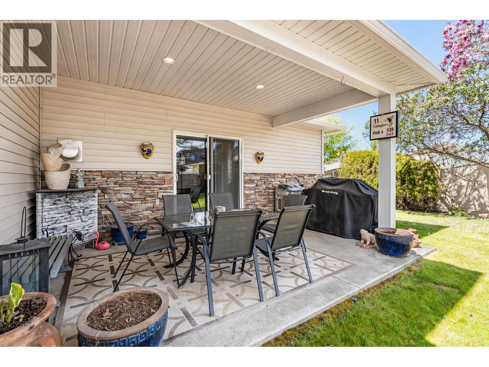 4049 Lakeshore Drive Unit# 105, Kelowna