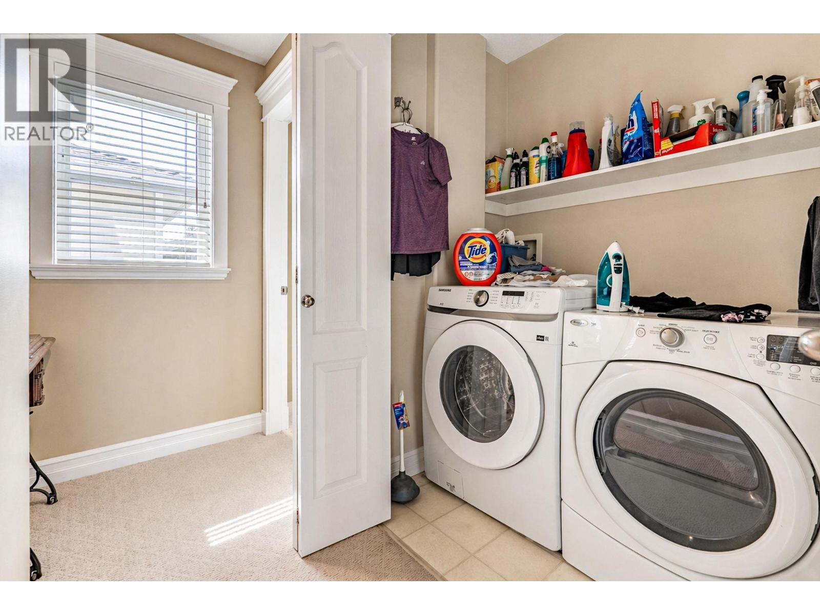 4049 Lakeshore Drive Unit# 105, Kelowna