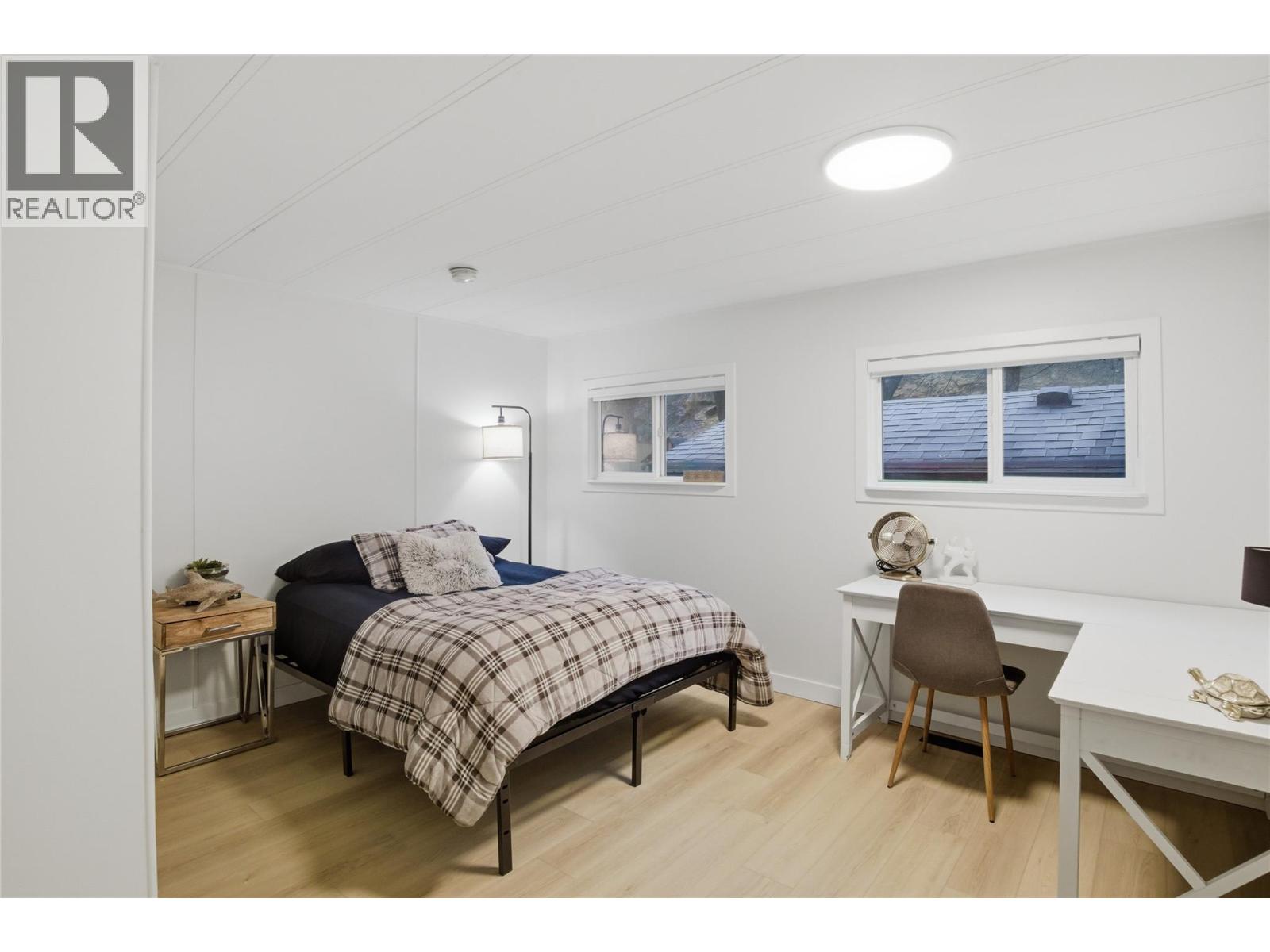#13 161 Shuswap Avenue - 12