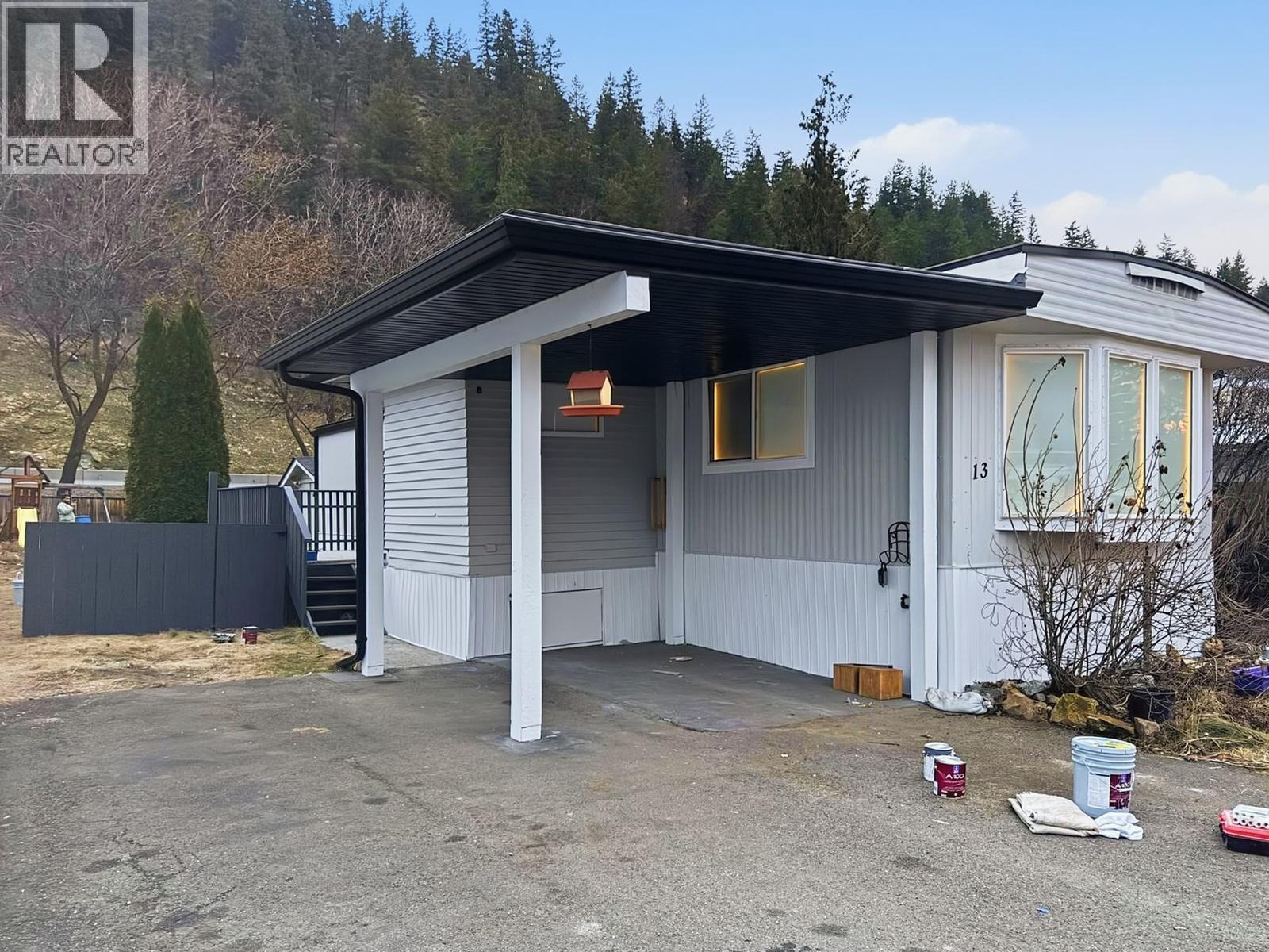 #13 161 Shuswap Avenue - 5