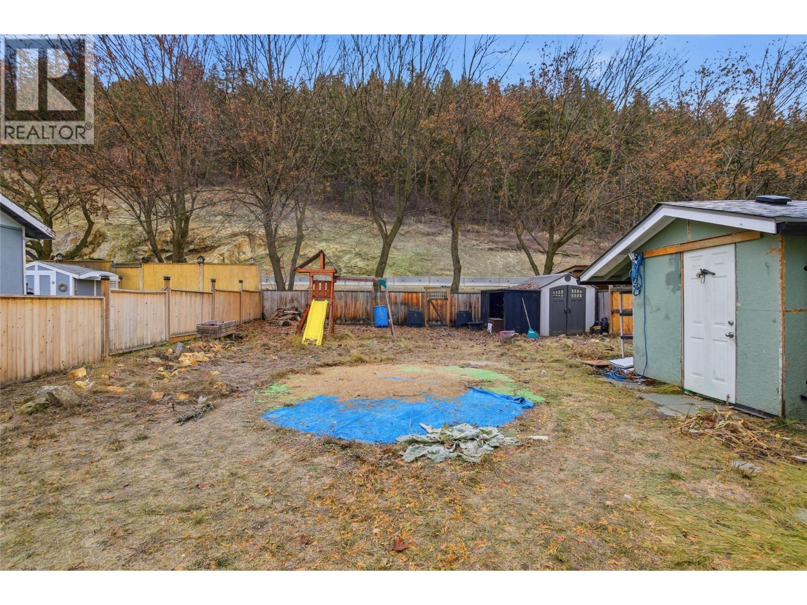 #13 161 Shuswap Avenue - 18