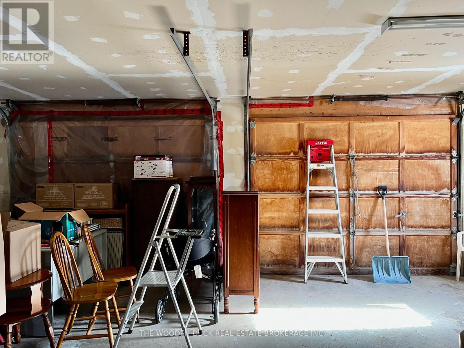 insulated garage/workshop