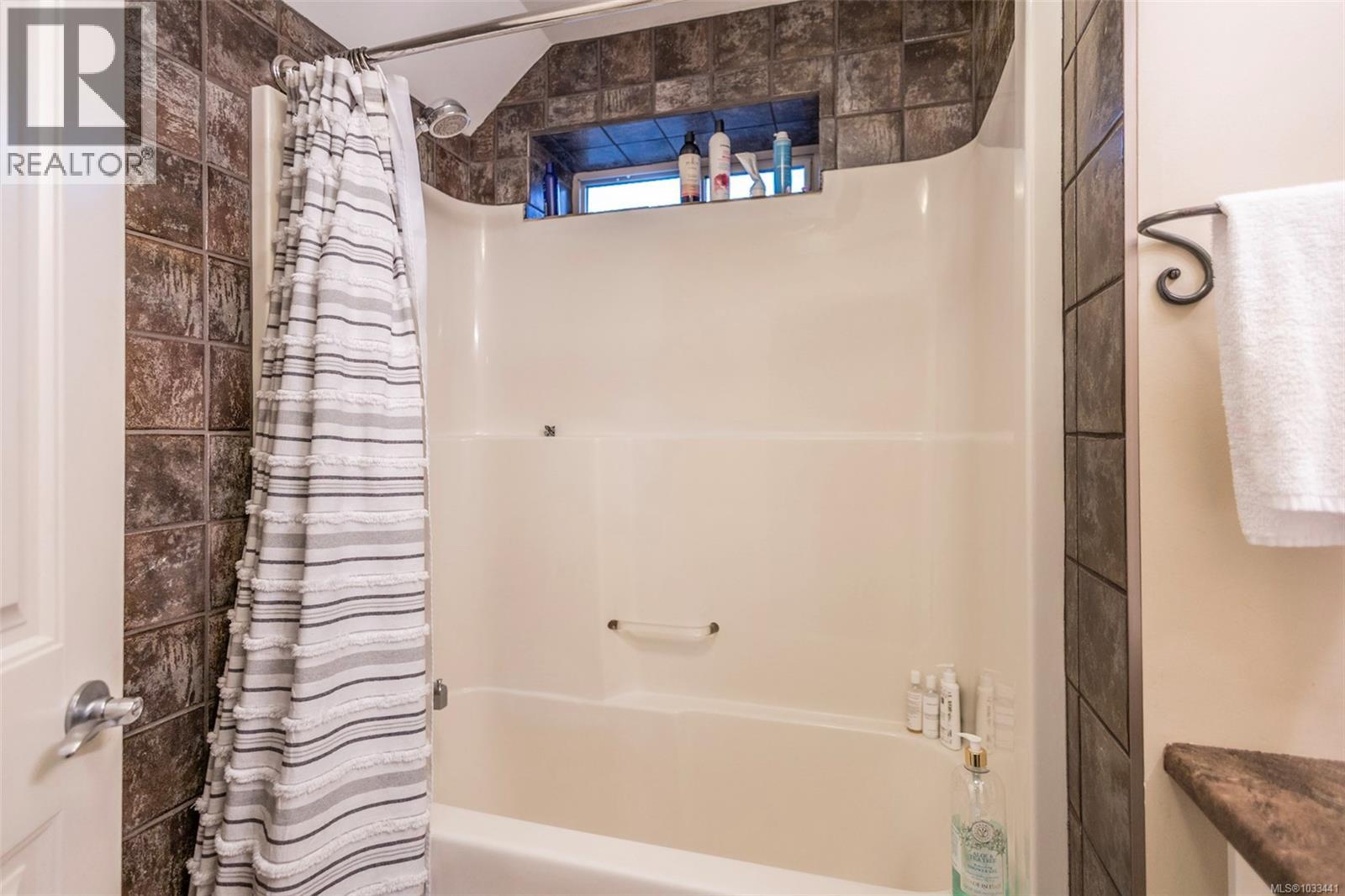 B 16990 Wickanninish Road, Port Renfrew