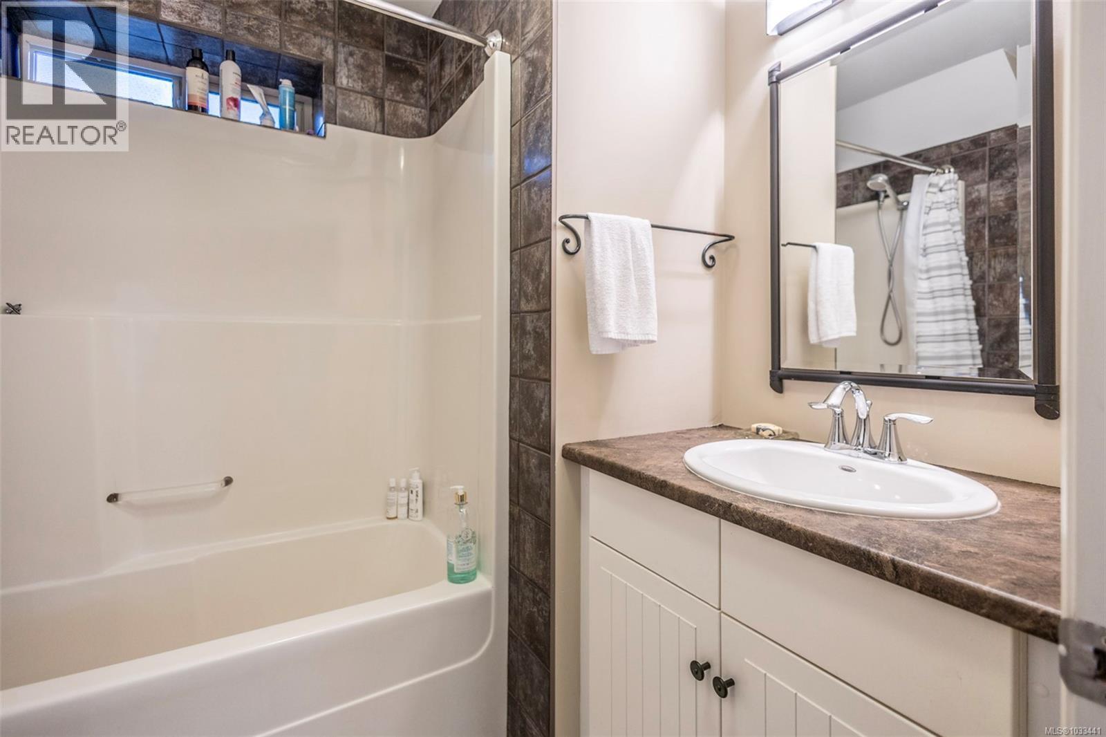 B 16990 Wickanninish Road, Port Renfrew