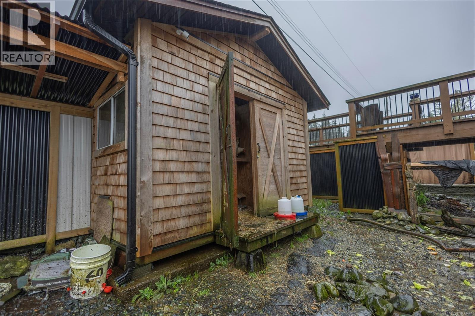 #B 16990 Wickanninish Rd - 40