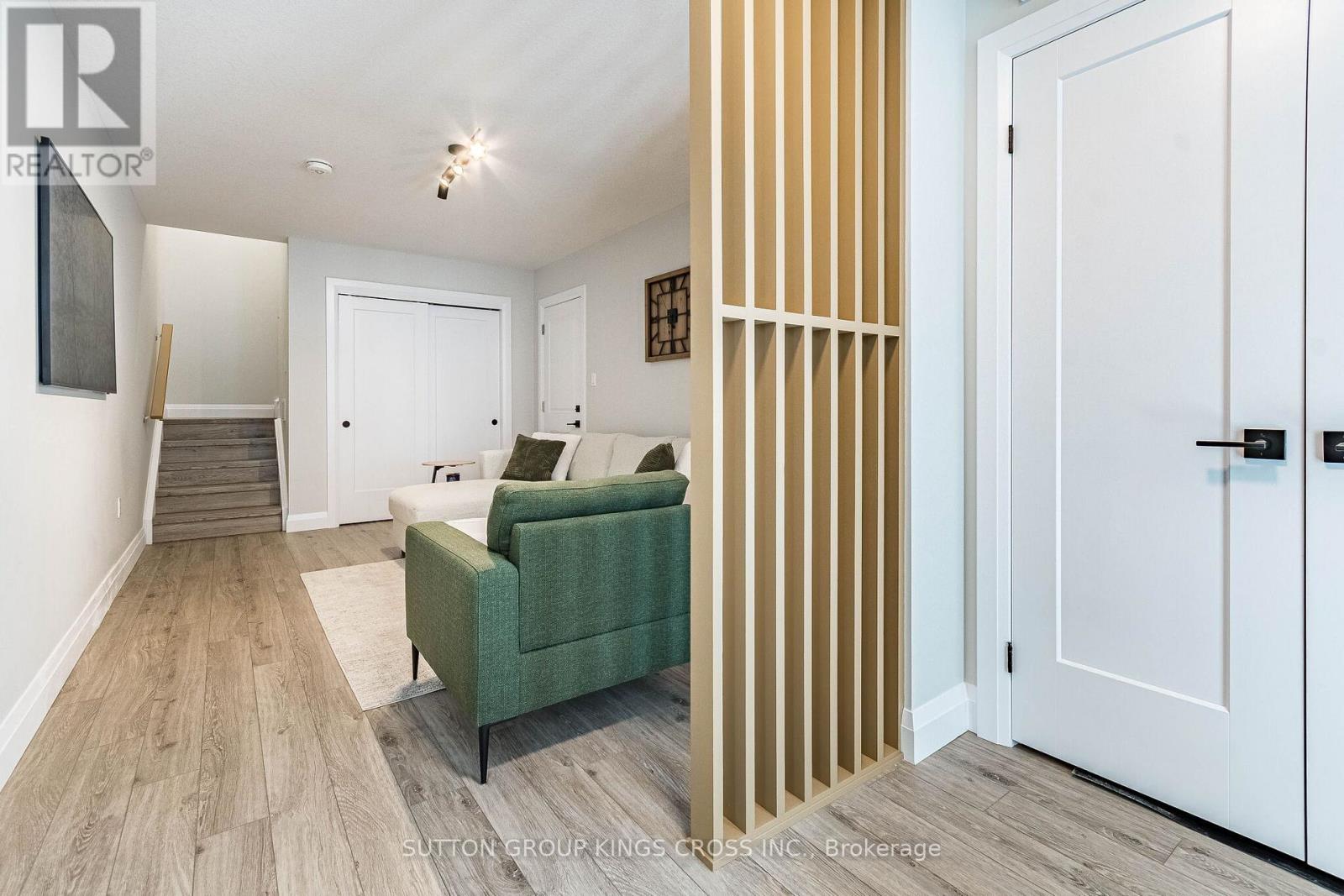 #79 143 ELGIN STREET N - 10