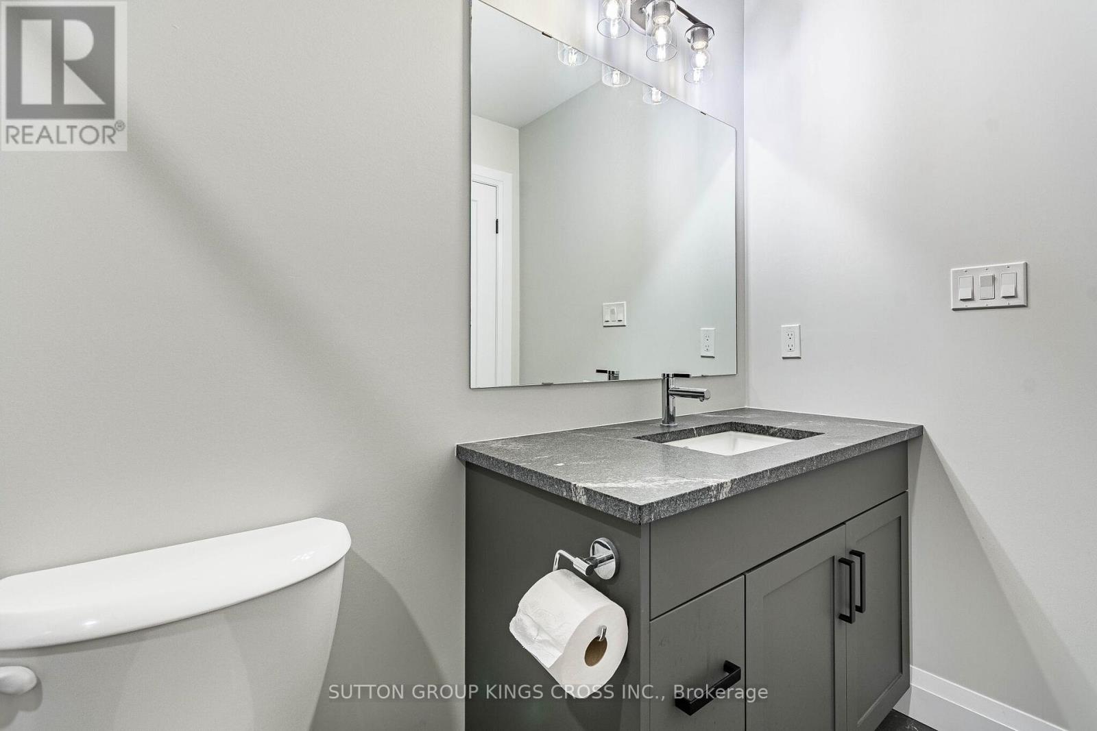 #79 143 ELGIN STREET N - 35