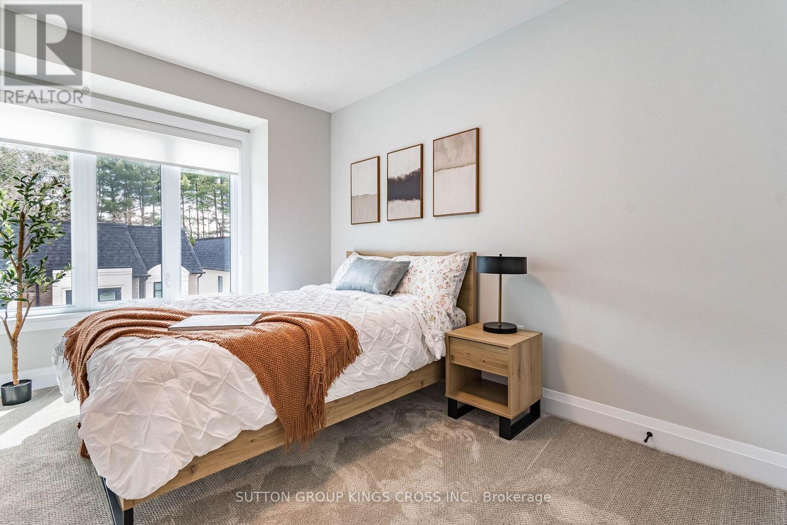 #79 143 ELGIN STREET N - 37