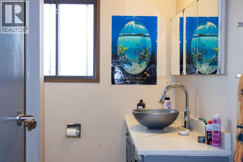 595 McWilliams Road, Kelowna