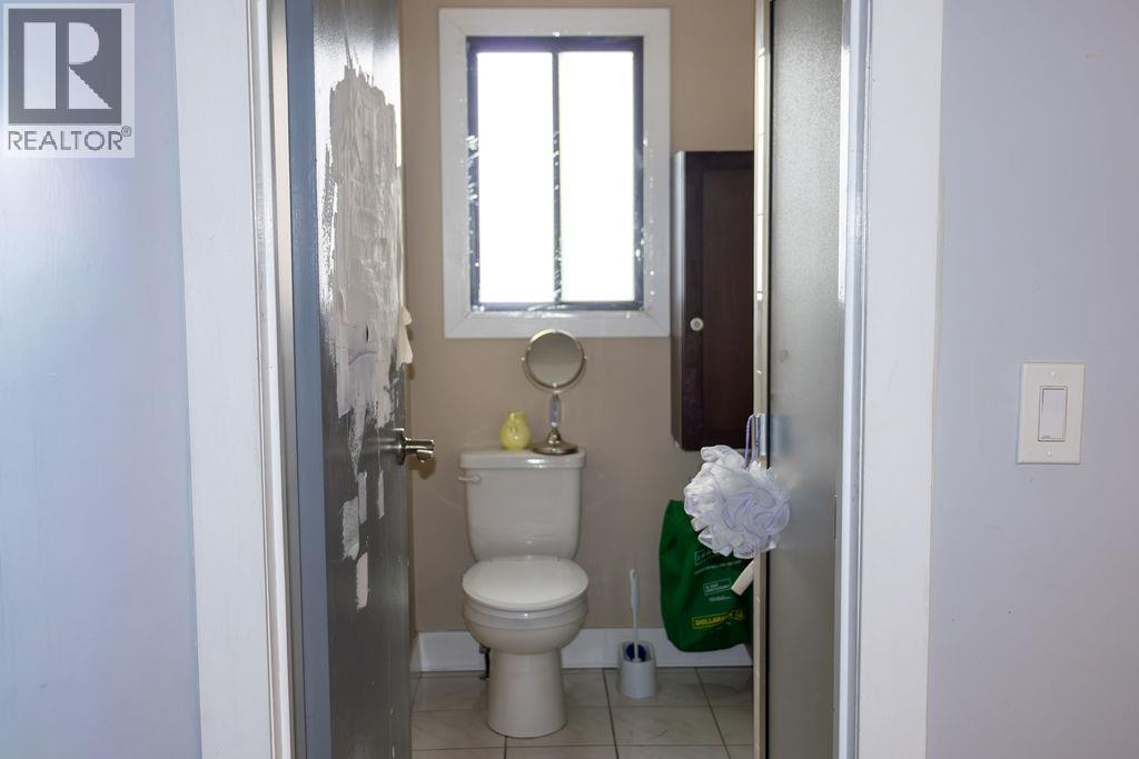 595 McWilliams Road, Kelowna