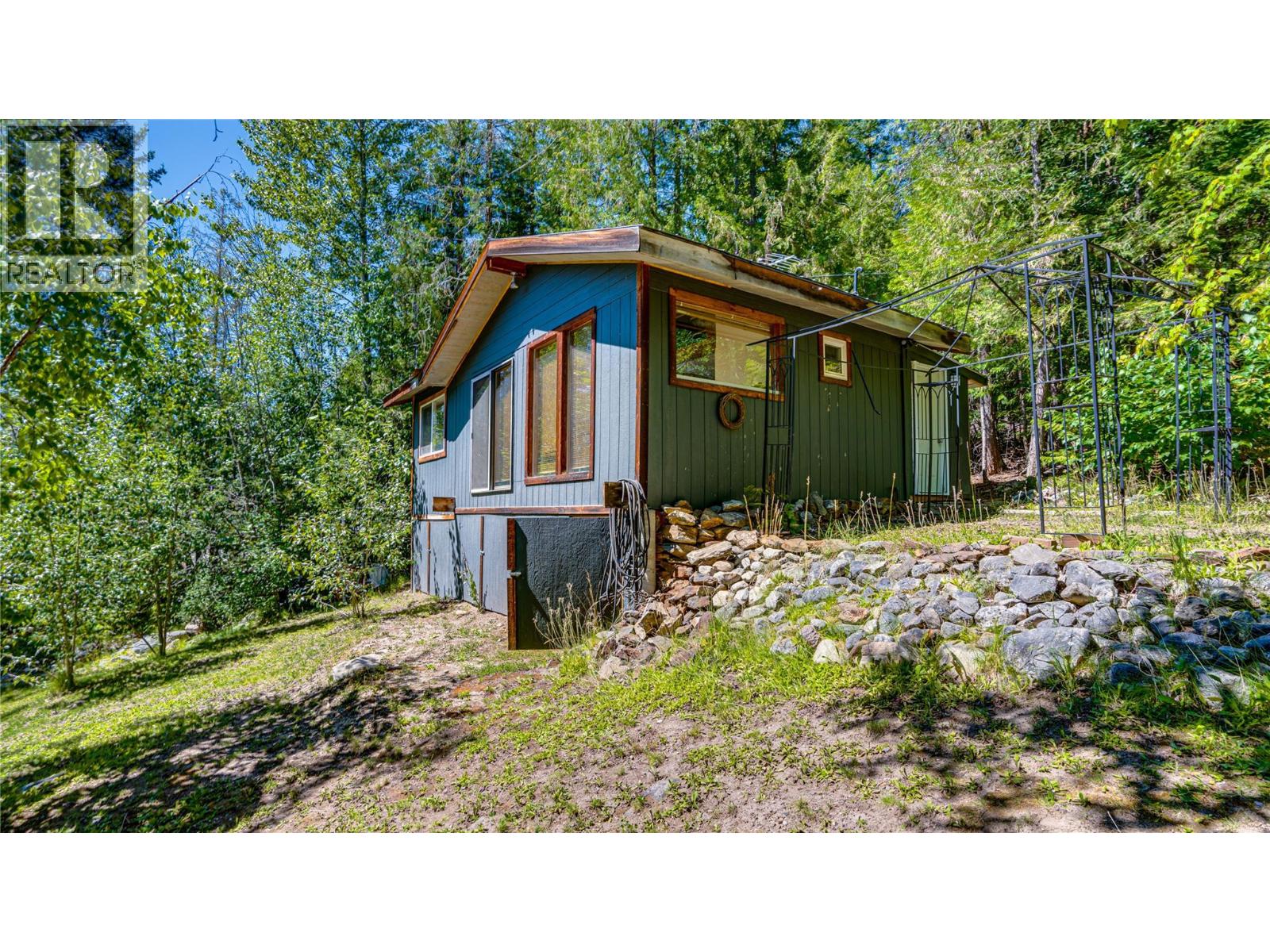 8450 Silver Star Road, Vernon