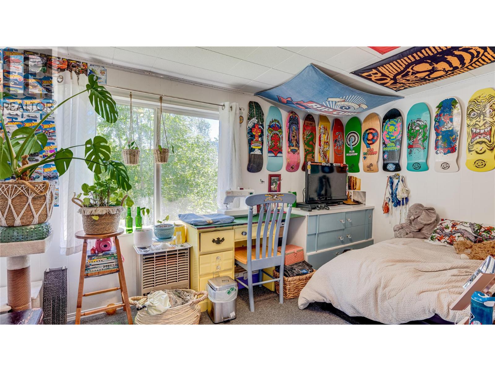 8450 Silver Star Road, Vernon