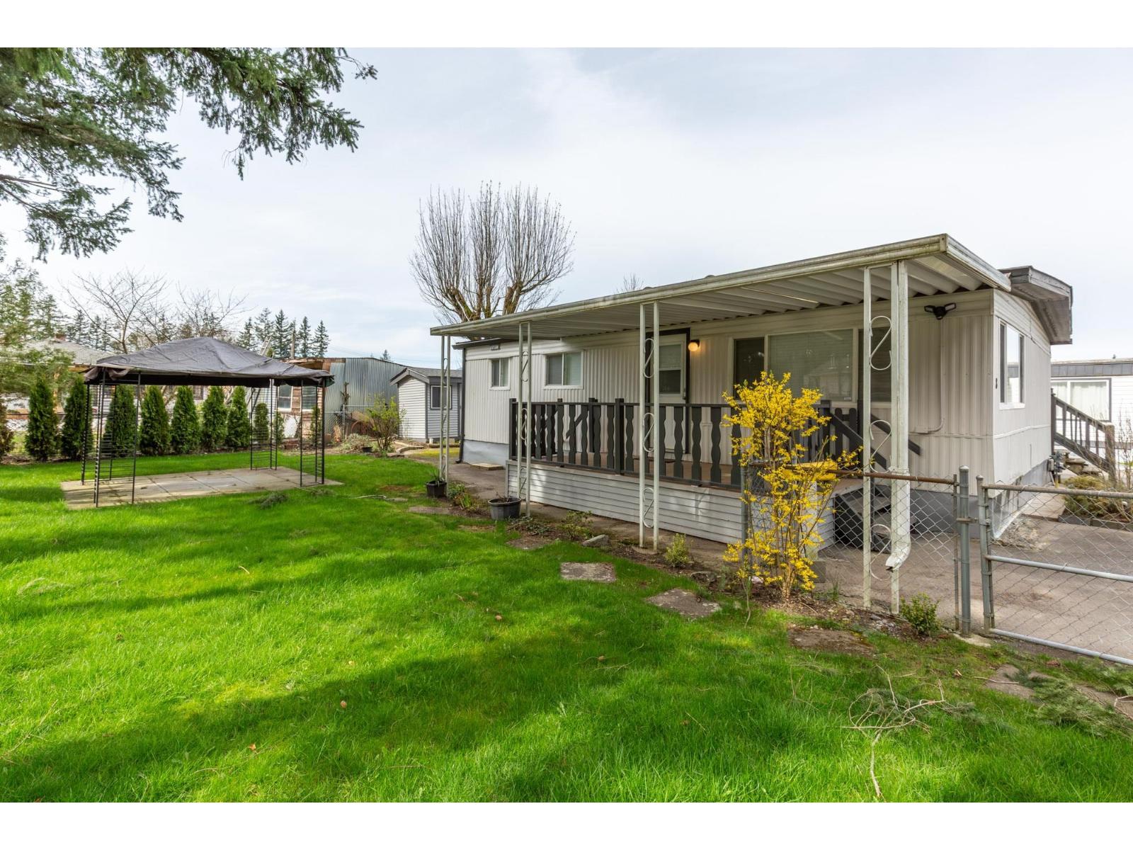 8 45715 ALMA AVENUE, Vedder Crossing, Sardis