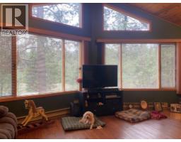 Primary Bedroom - 9820 Granby Road, Grand Forks, BC V0H1H1 Photo 11