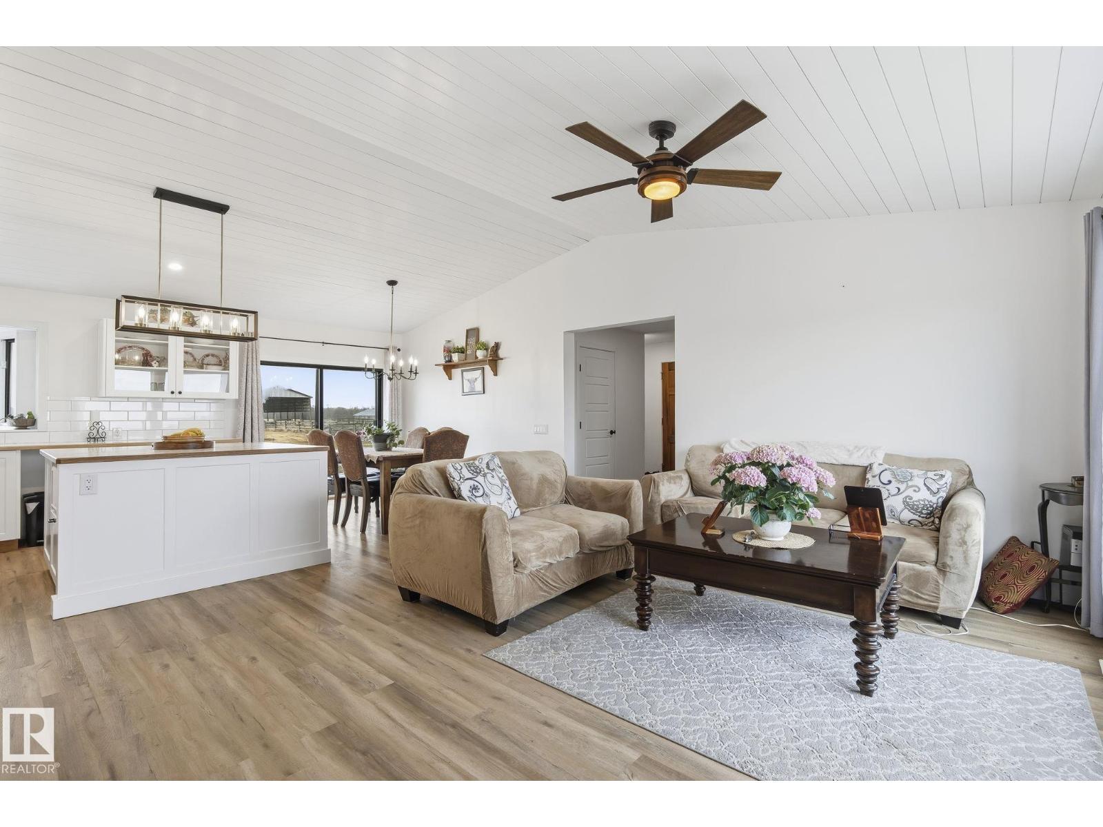 23127 TWP RD 502, Rural Leduc County