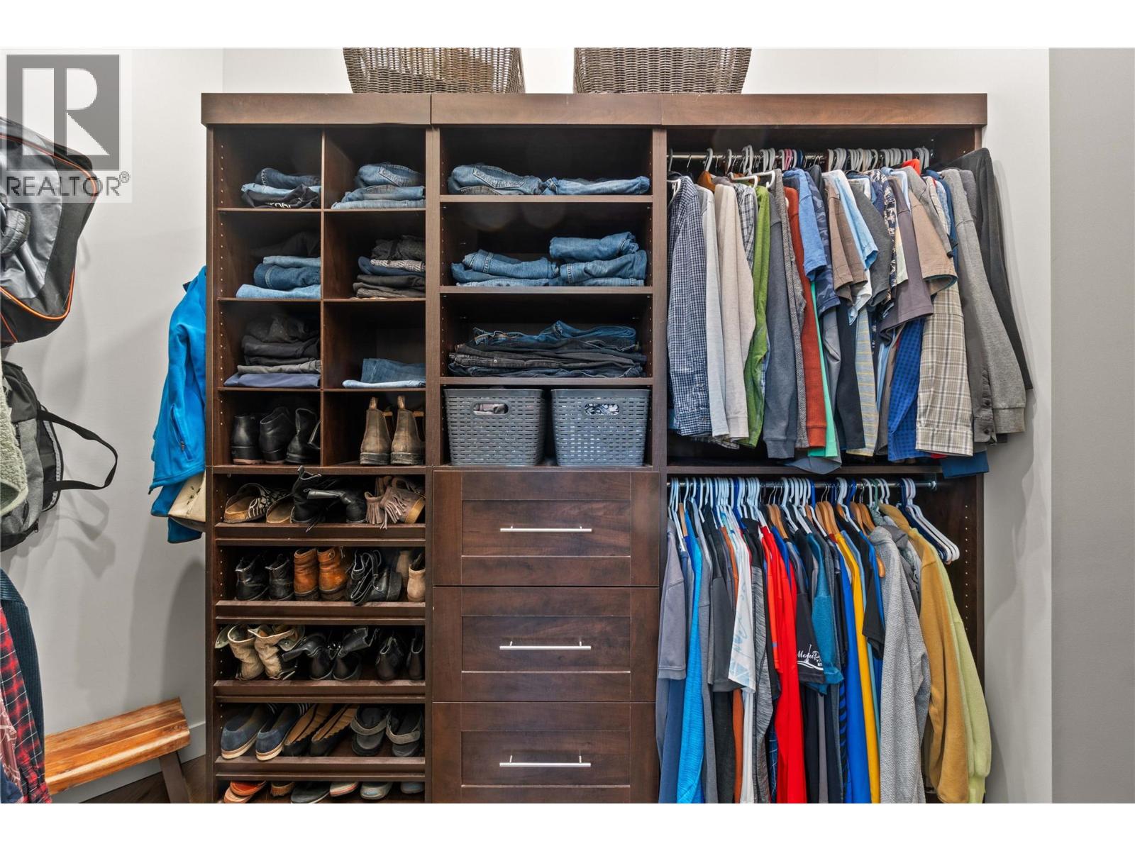 2538 Valley Place - 33