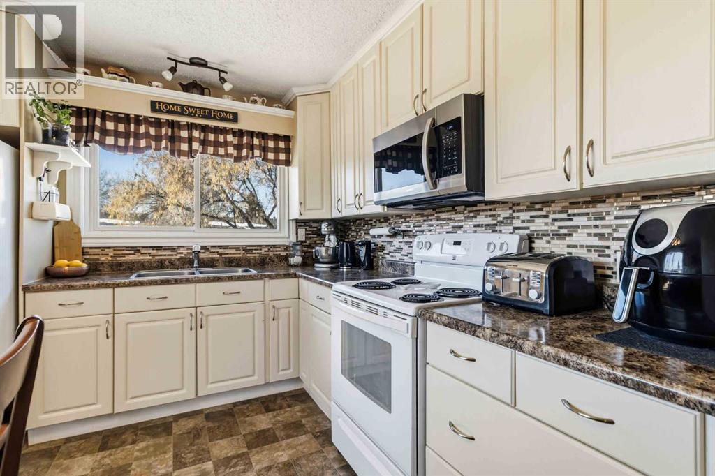 330 Hillcrest Drive, Fort McMurray