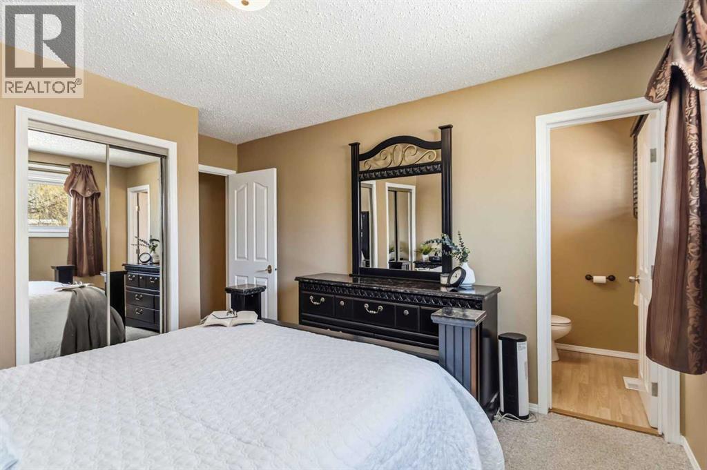 330 Hillcrest Drive, Fort McMurray