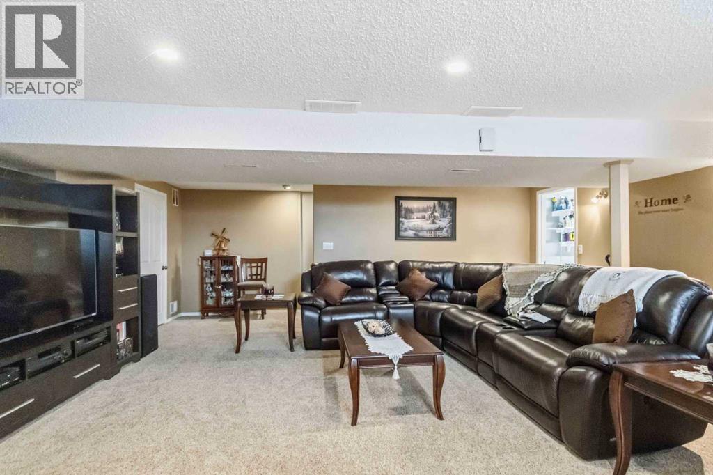 330 Hillcrest Drive, Fort McMurray