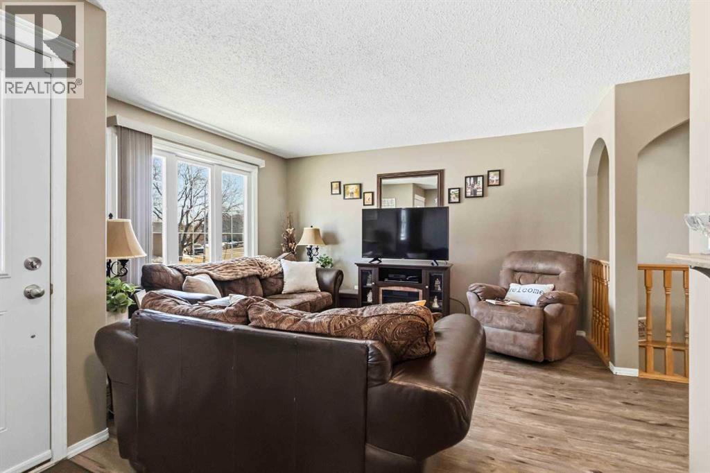 330 Hillcrest Drive, Fort McMurray