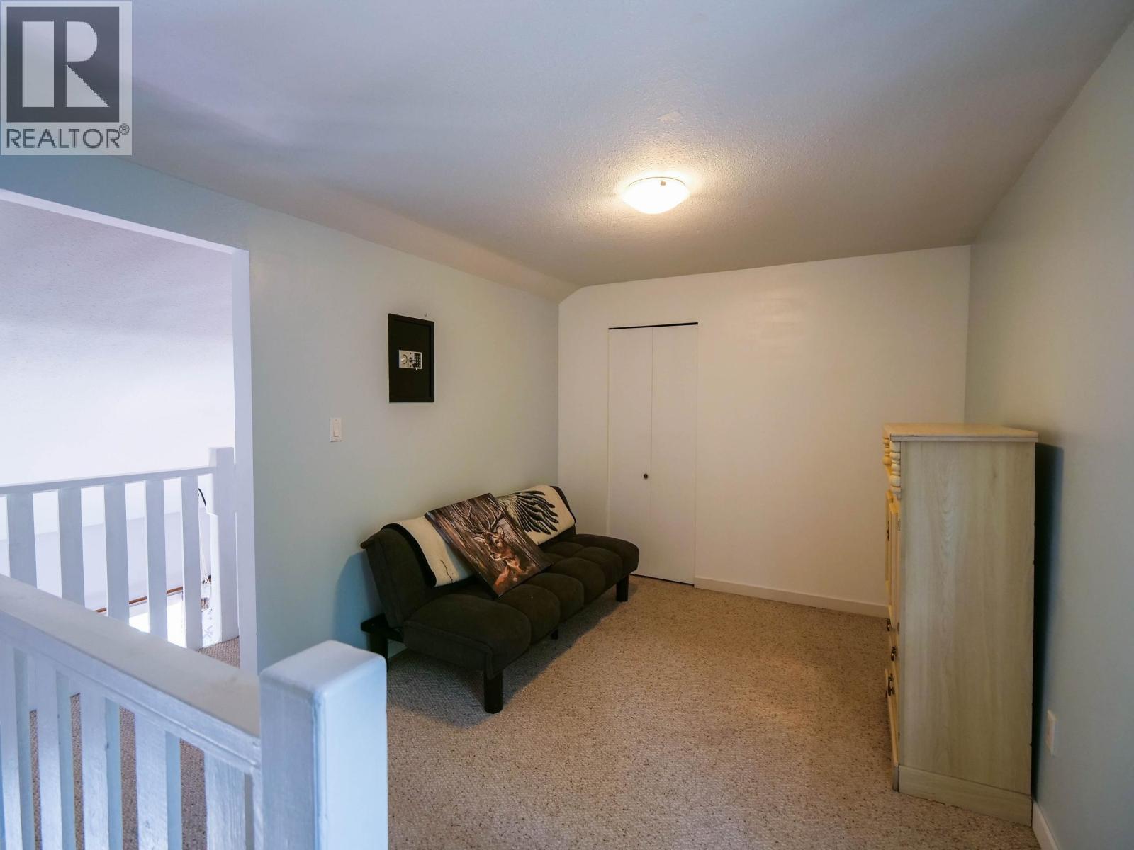 1168 HLADY ROAD - 19