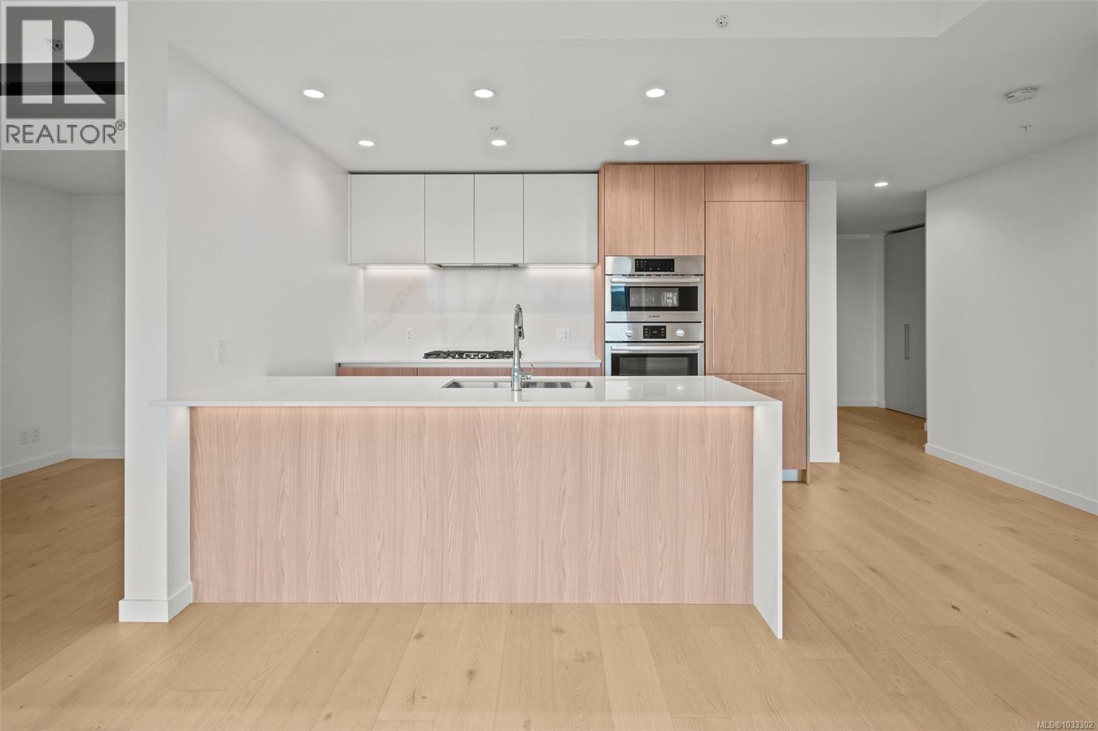 1314 2000 Hannington Road, Langford