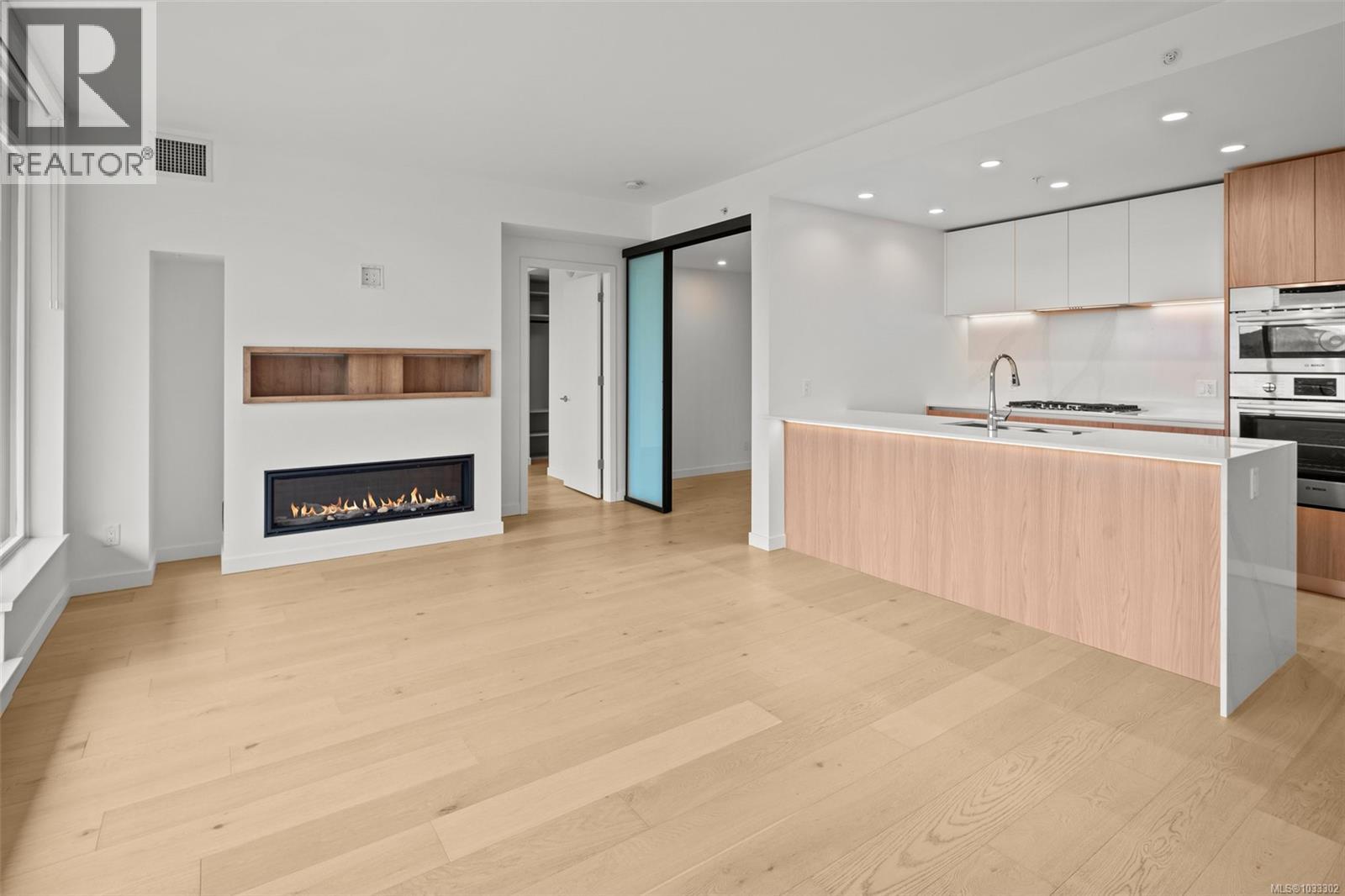 1314 2000 Hannington Road, Langford