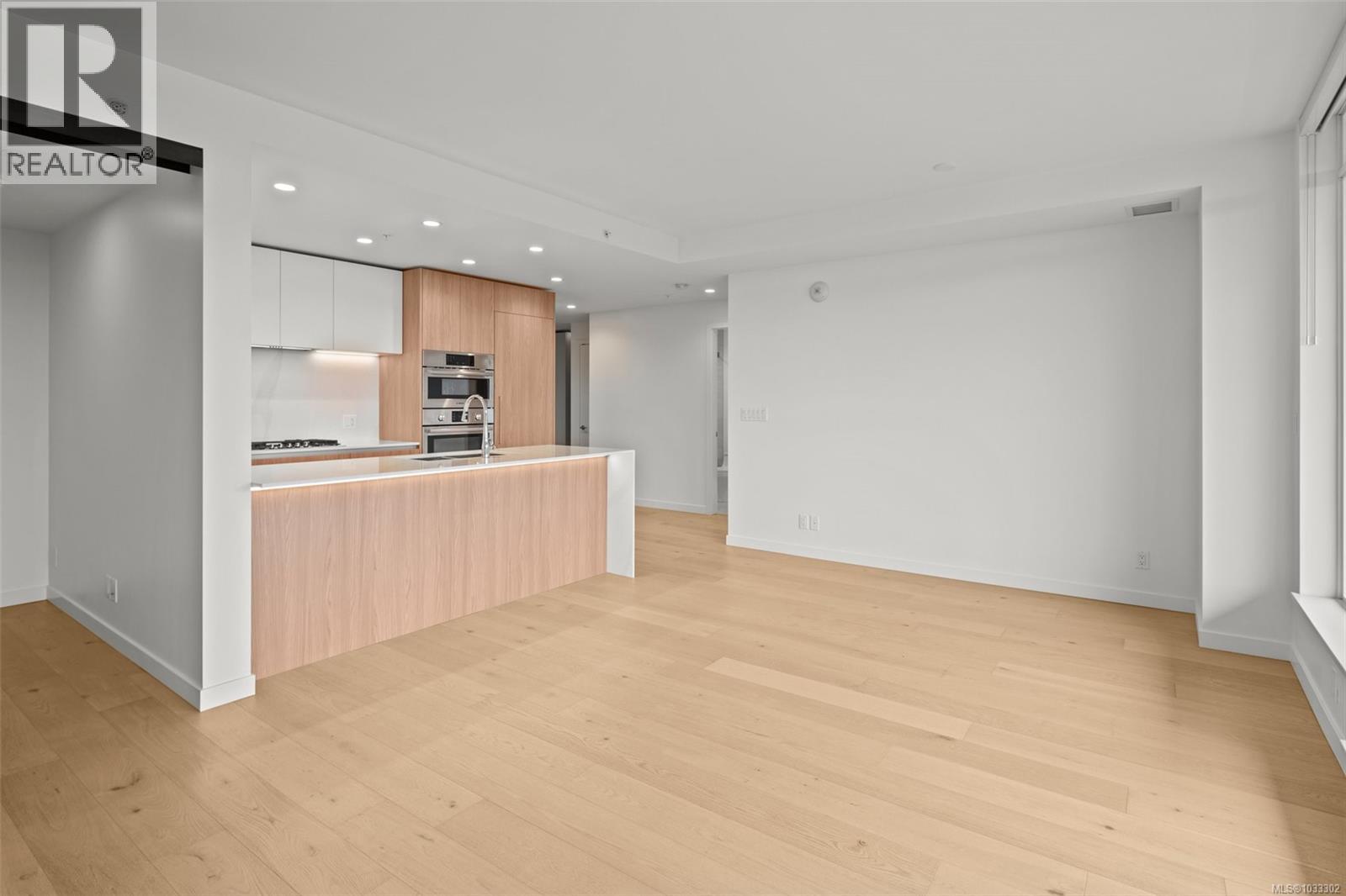 1314 2000 Hannington Road, Langford