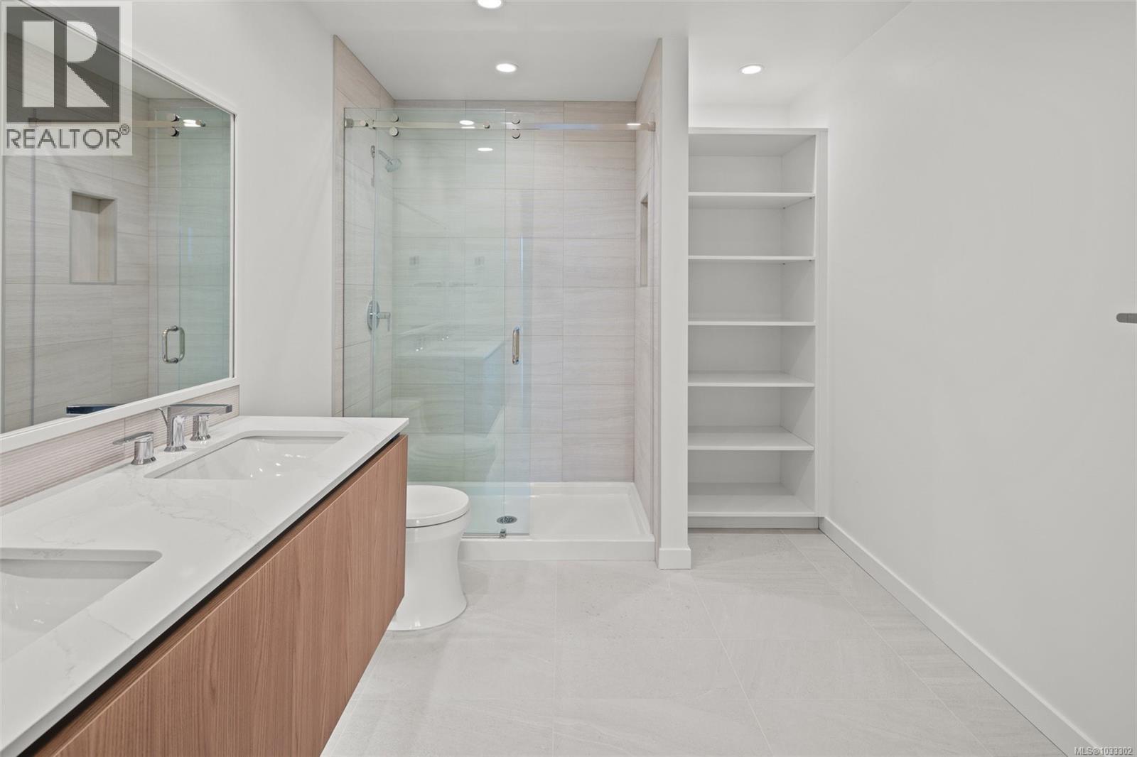 1314 2000 Hannington Road, Langford