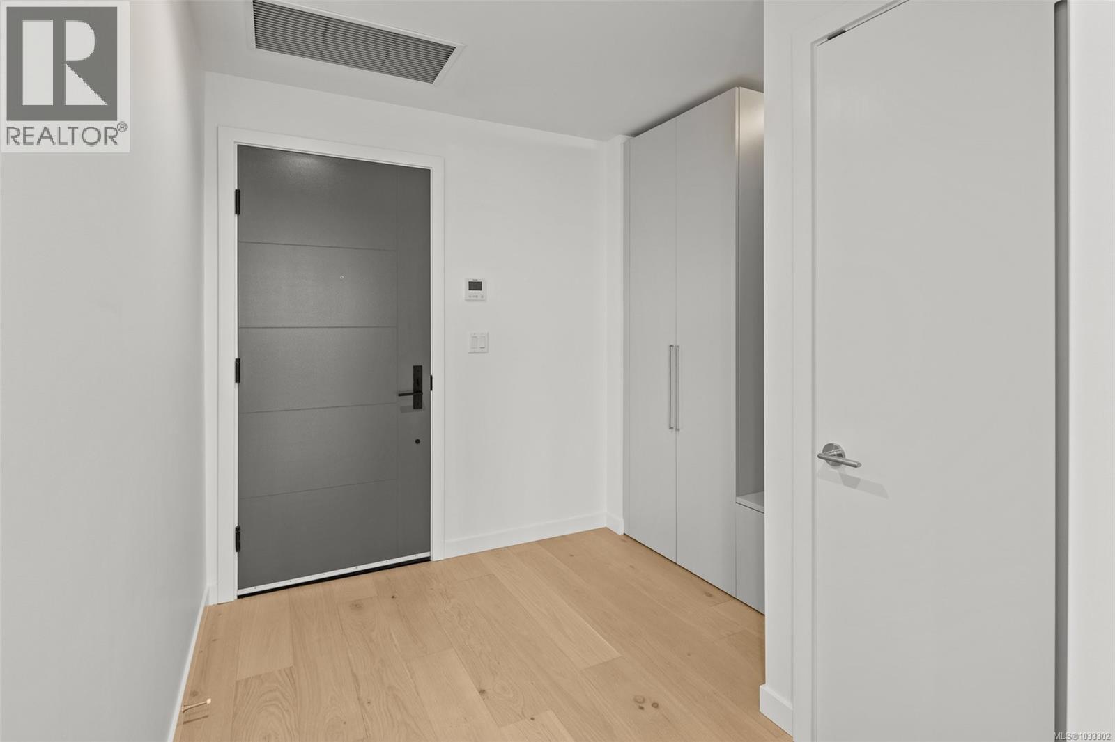 1314 2000 Hannington Road, Langford