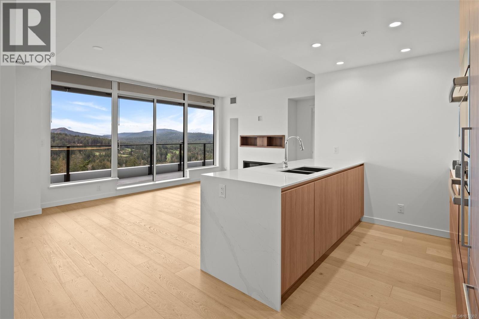 1314 2000 Hannington Road, Langford