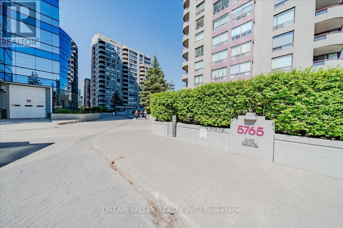 #PH504 5765 YONGE ST STREET - 1