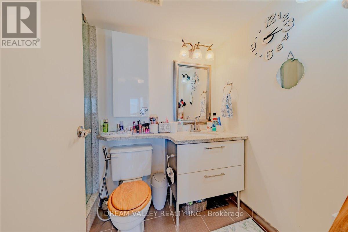 #PH504 5765 YONGE ST STREET - 24