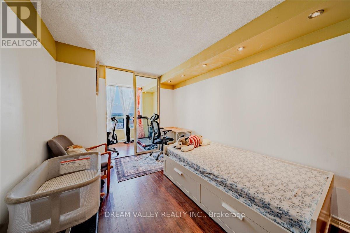 #PH504 5765 YONGE ST STREET - 27