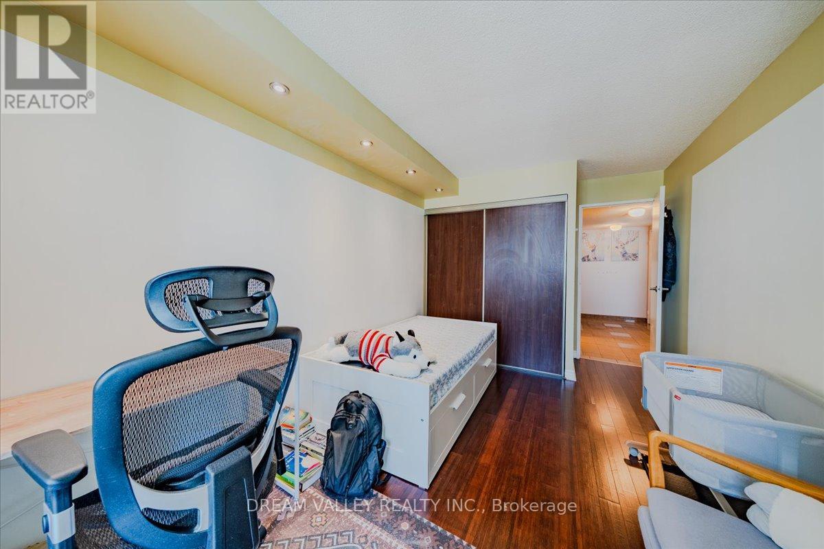 #PH504 5765 YONGE ST STREET - 28