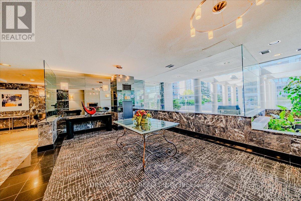 #PH504 5765 YONGE ST STREET - 35